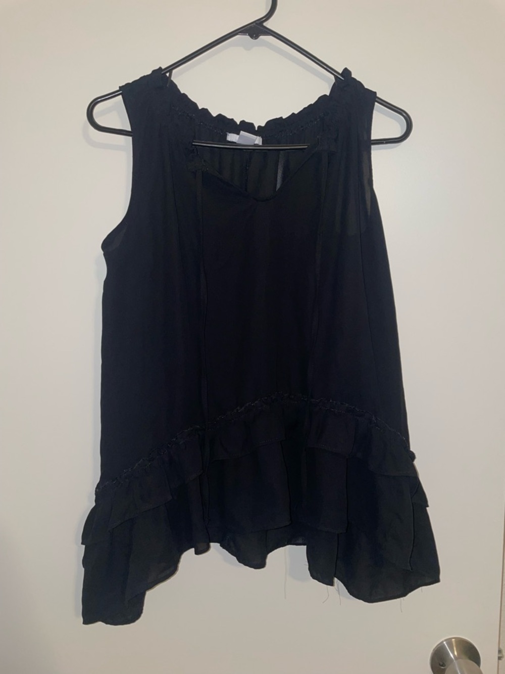 Bar III Black Sleeveless Ruffle-Hem Tank Top blouse